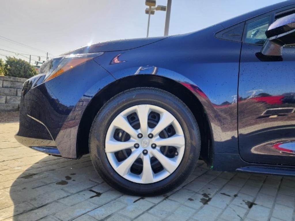 2022 Toyota Corolla - $22,500