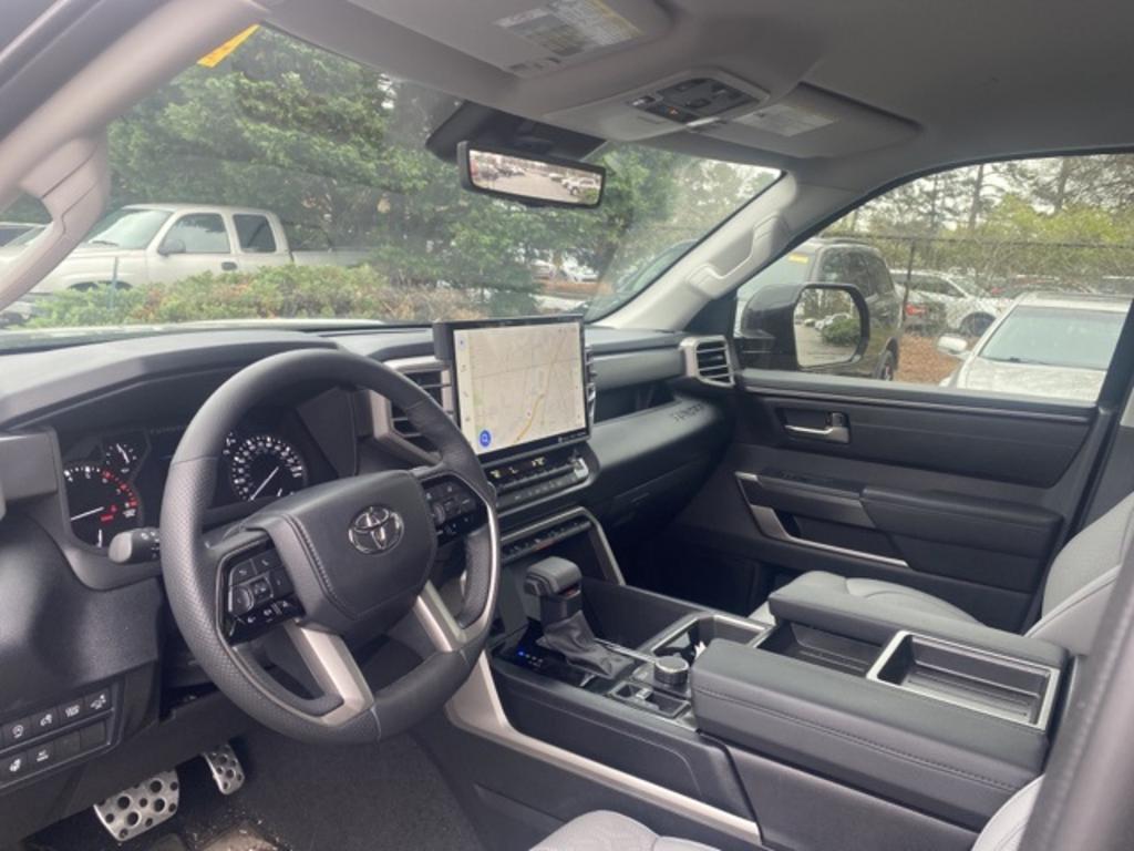 2022 Toyota Tundra SR5 photo