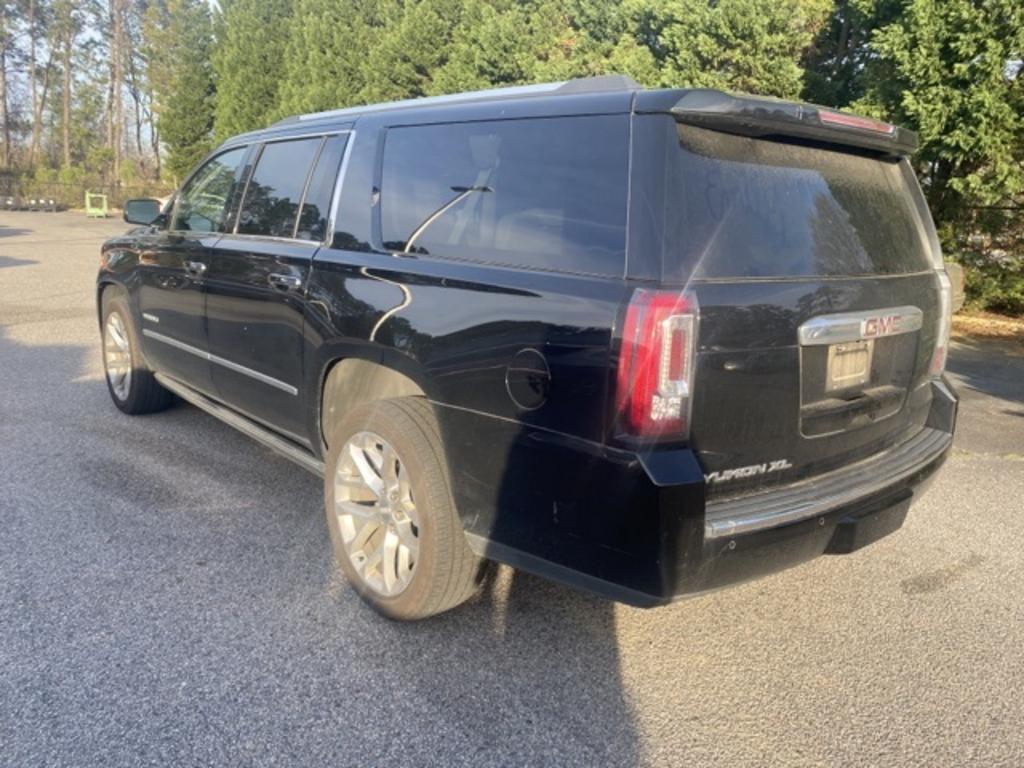 2018 GMC Yukon XL Denali photo