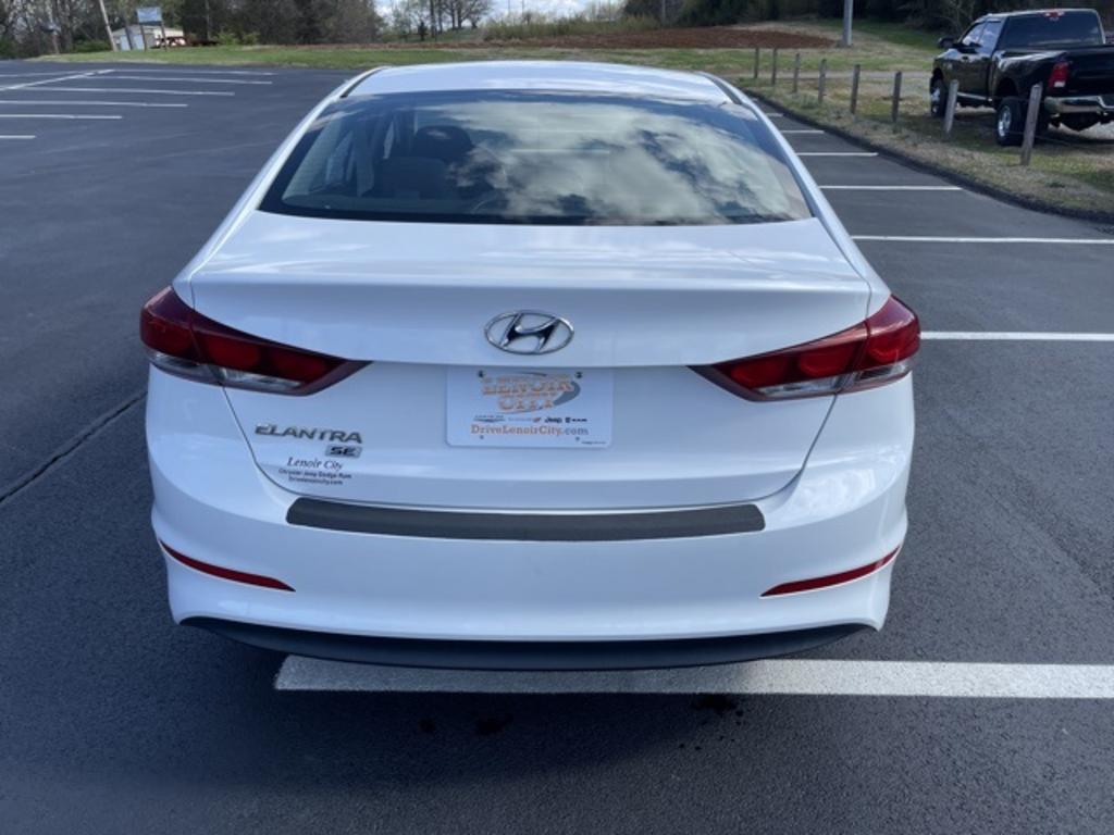 2018 Hyundai Elantra - $11,000