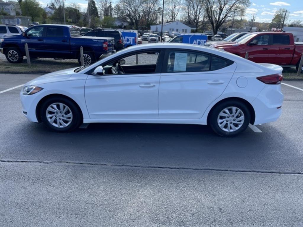 2018 Hyundai Elantra - $11,000