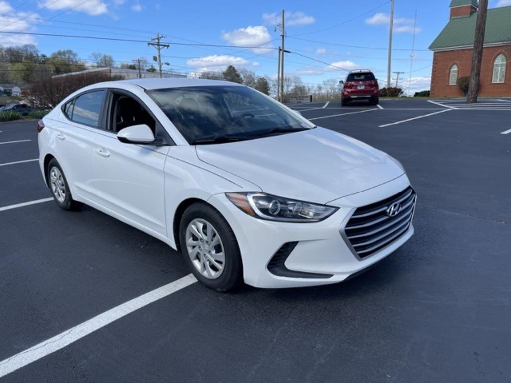 2018 Hyundai Elantra - $11,000