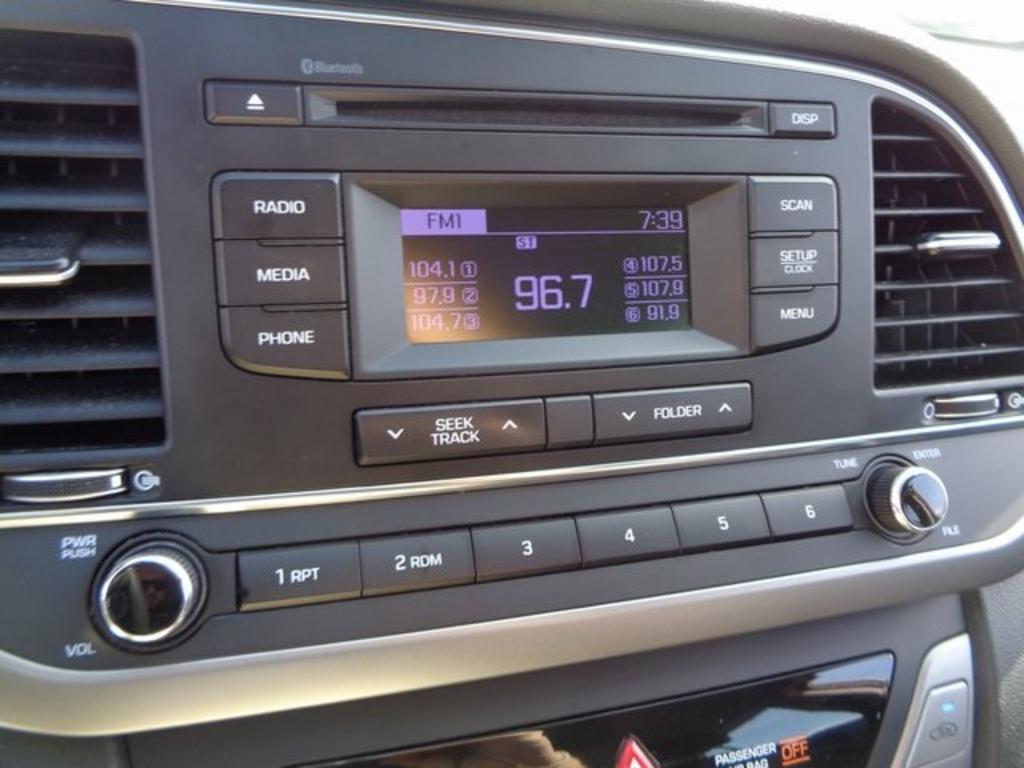 2018 Hyundai Elantra - $11,000