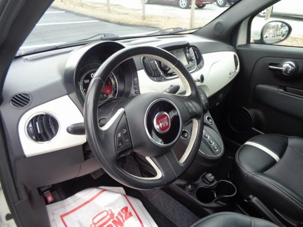 2016 FIAT 500 - $11,000