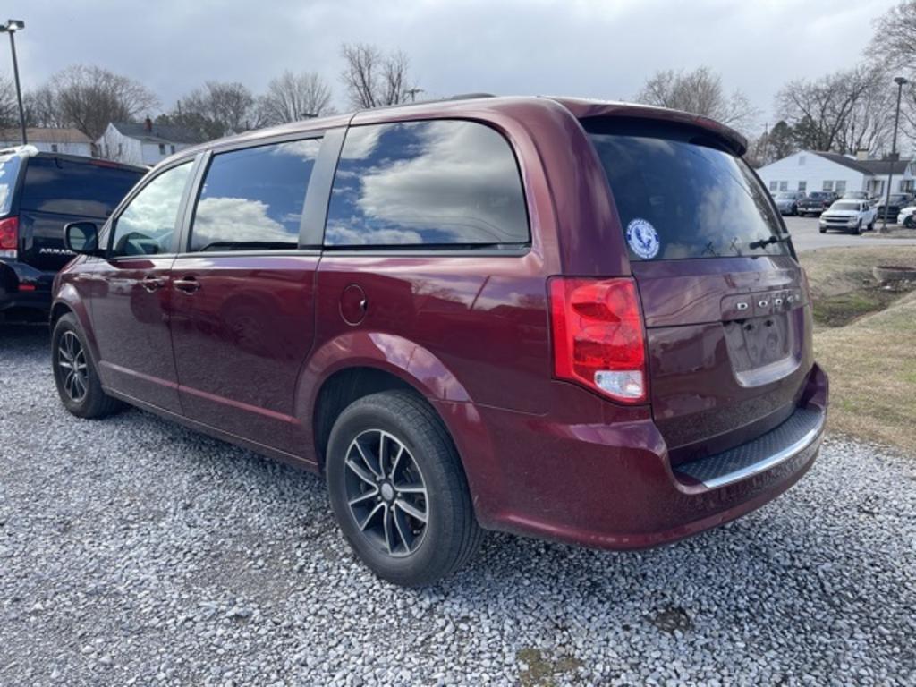 2018 Dodge Grand Caravan - $13,500