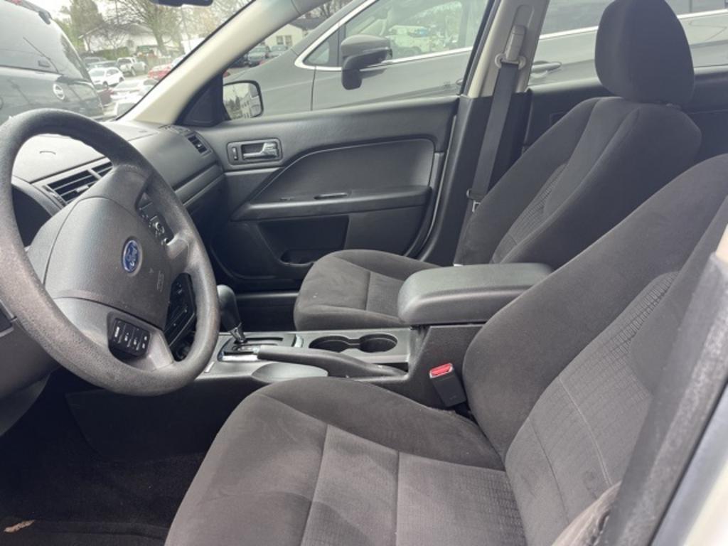 2009 Ford Fusion - $8,500