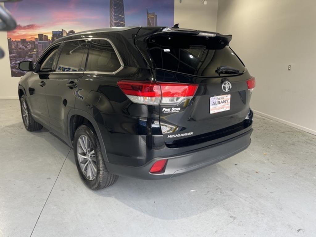 2019 Toyota Highlander - $29,000