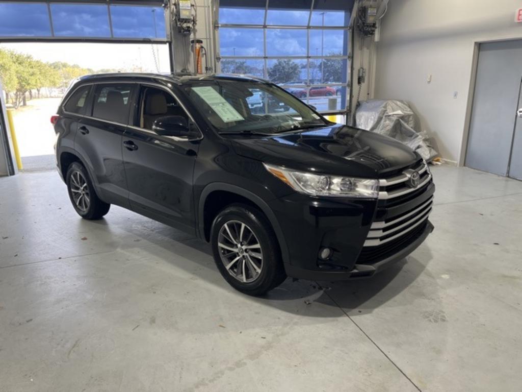 2019 Toyota Highlander - $29,000