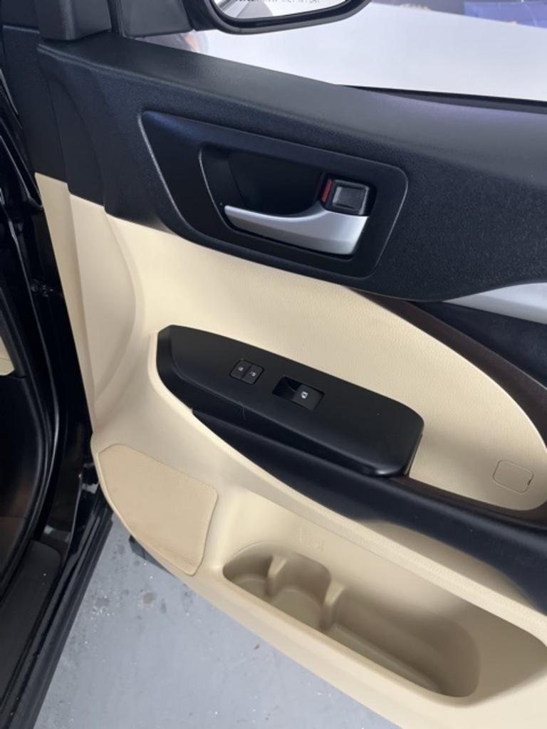 2019 Toyota Highlander - $29,000
