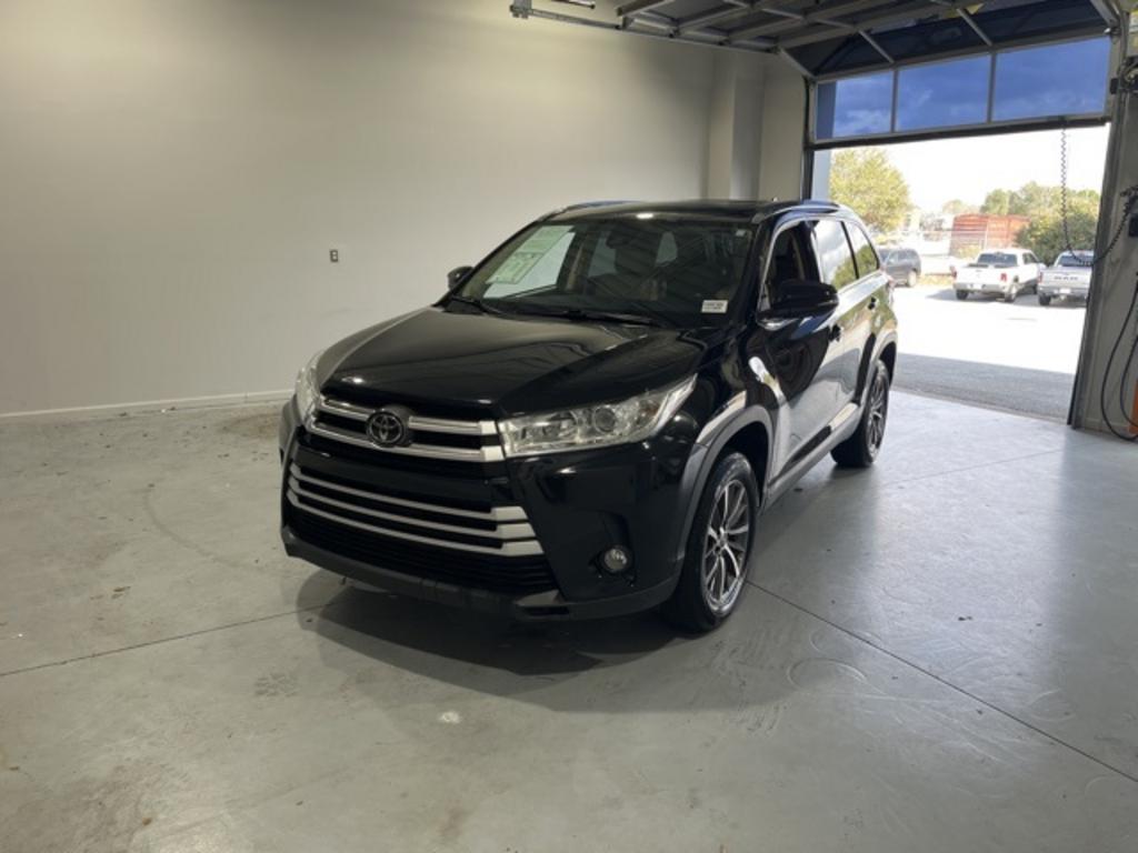 2019 Toyota Highlander - $29,000