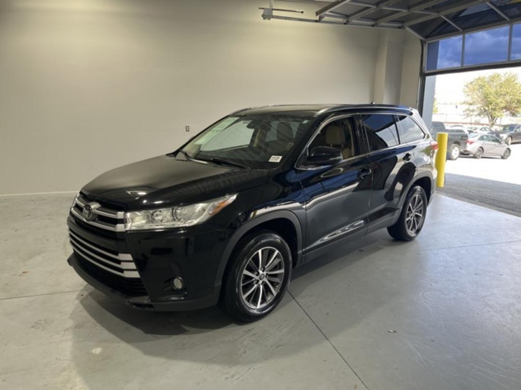 2019 Toyota Highlander - $29,000