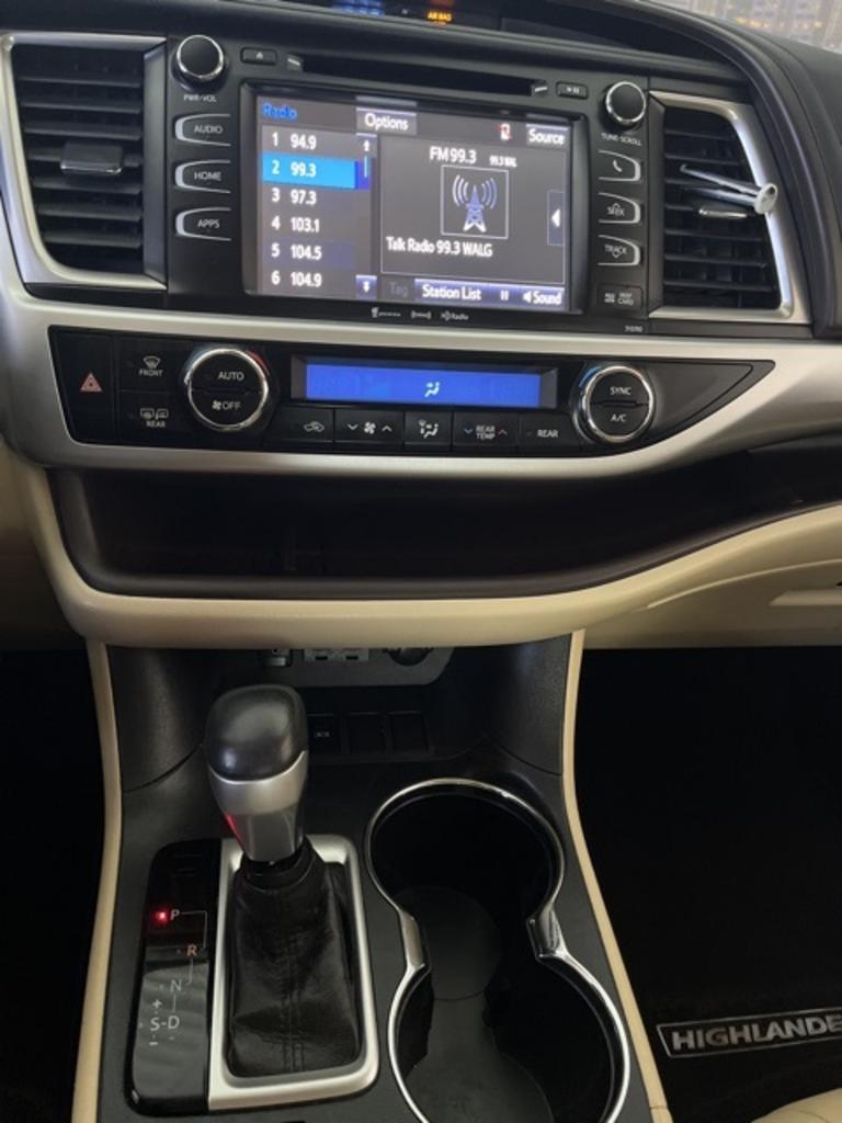 2019 Toyota Highlander - $29,000