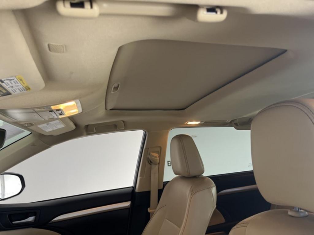 2019 Toyota Highlander - $29,000