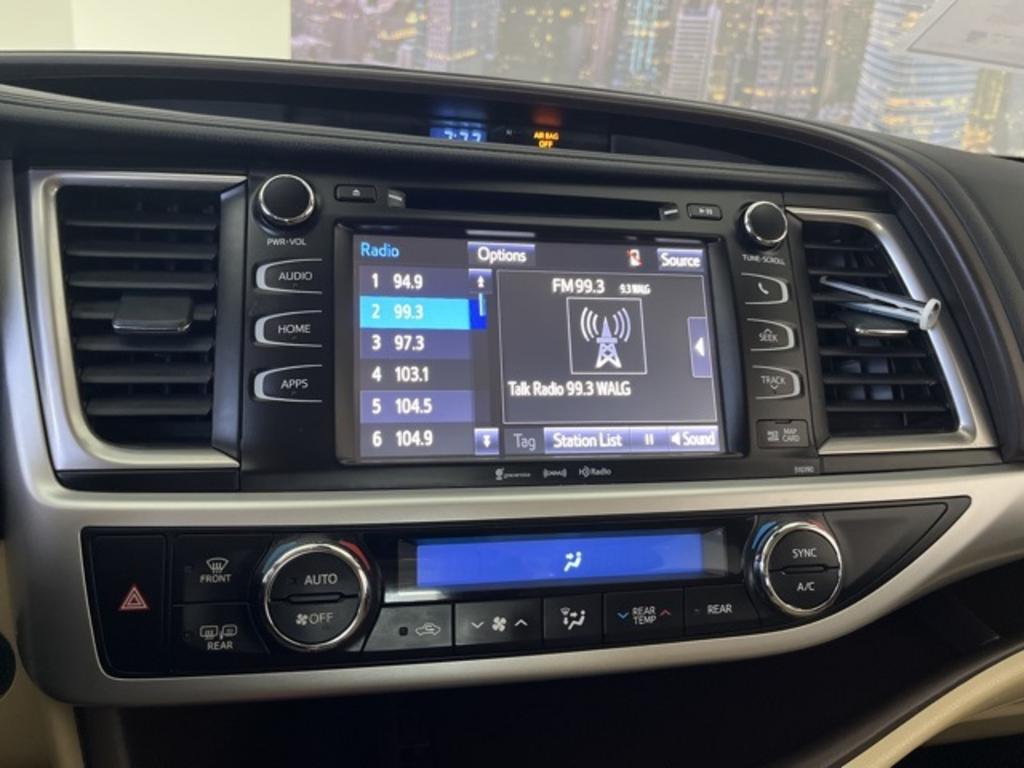 2019 Toyota Highlander - $29,000