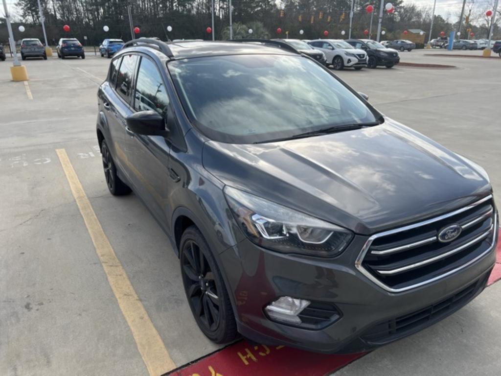 2018 Ford Escape - $18,500