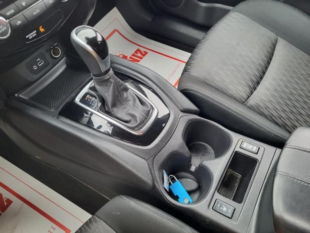 2020 Nissan Rogue - $21,500