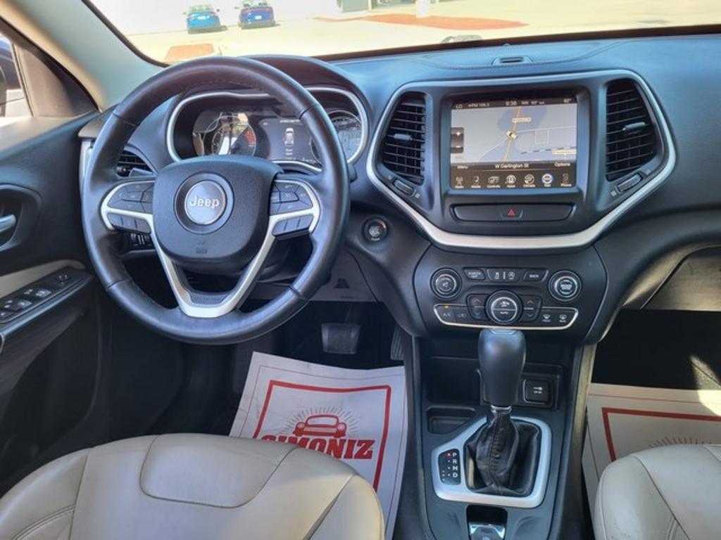2016 Jeep Cherokee - $17,500