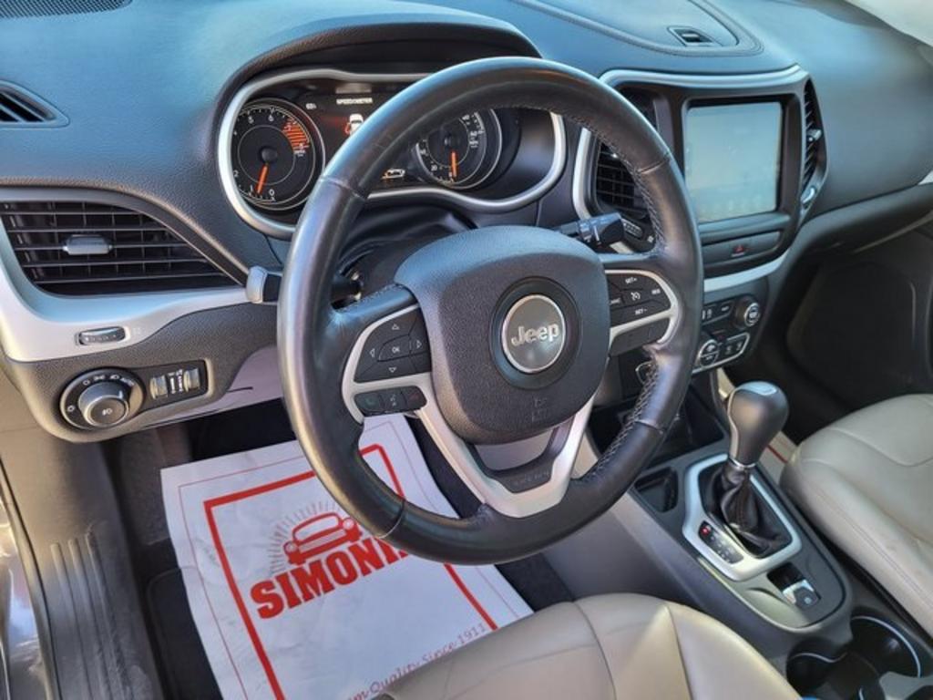2016 Jeep Cherokee - $17,500