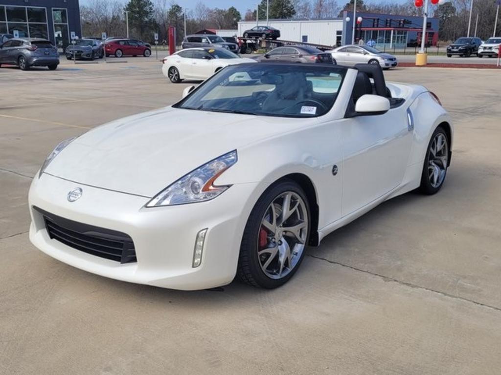 2016 Nissan 370Z - $31,000