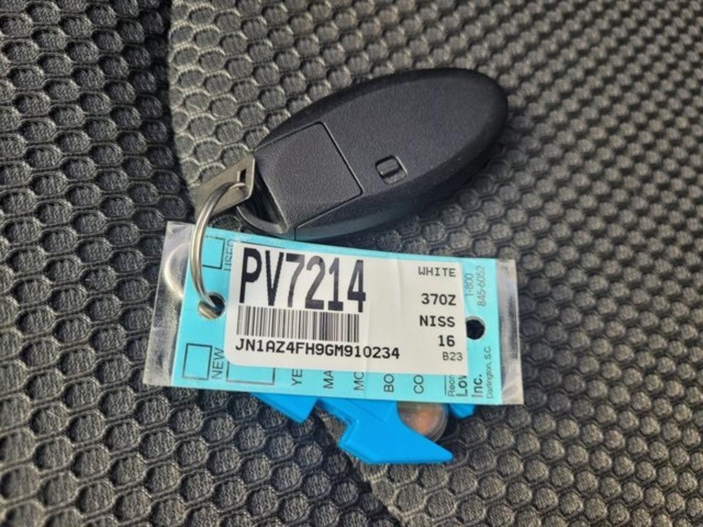 2016 Nissan 370Z - $31,000
