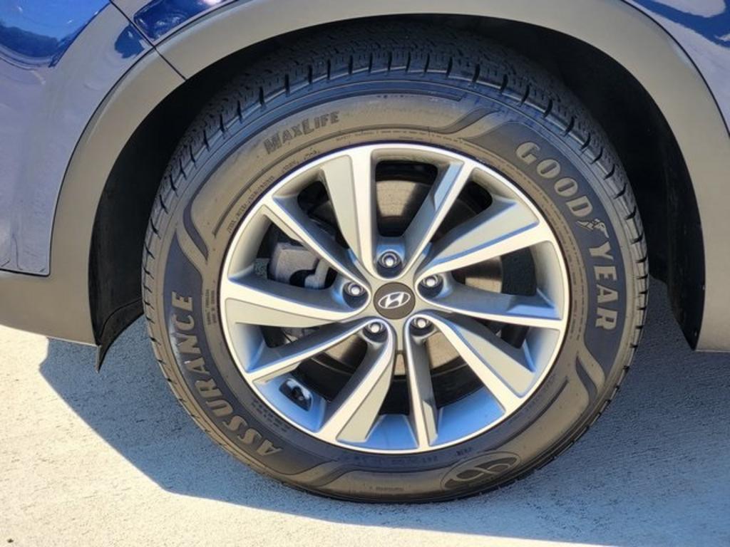 2020 Hyundai Santa Fe - $29,500