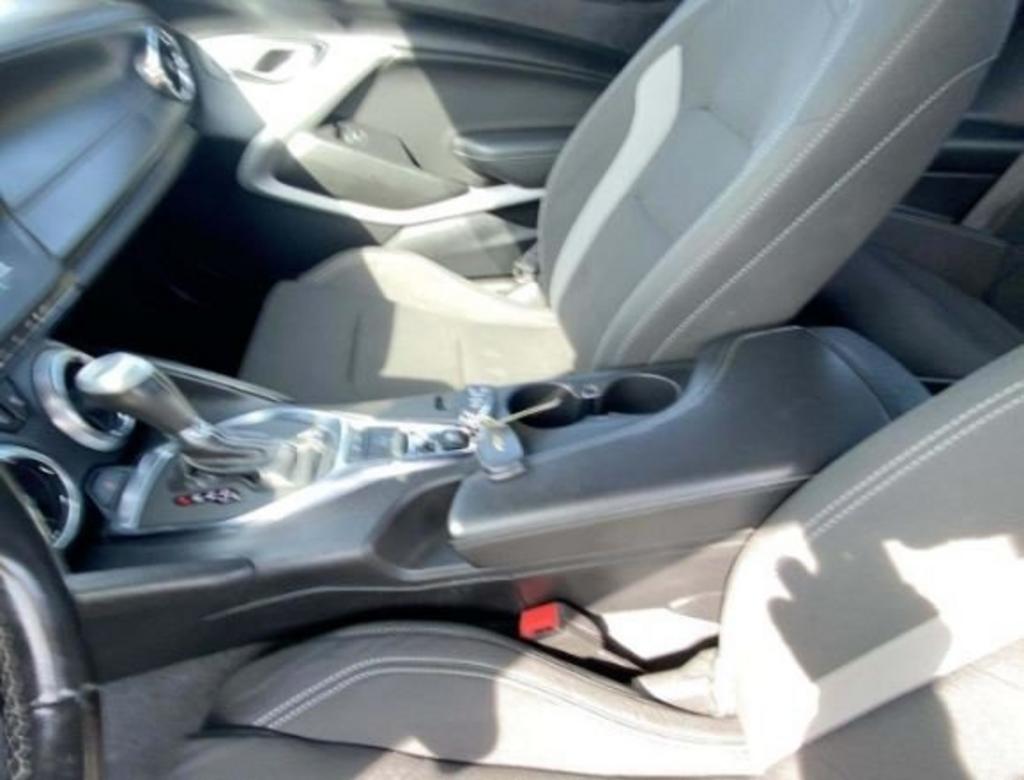 2020 Chevrolet Camaro - $25,500