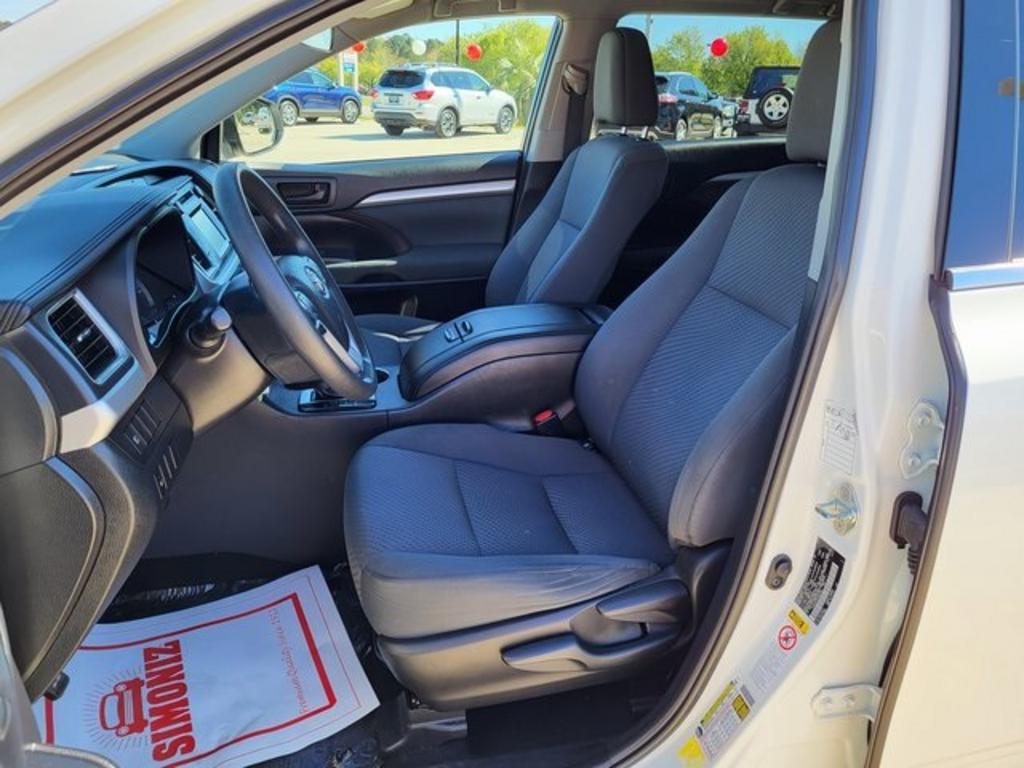 2019 Toyota Highlander - $28,000