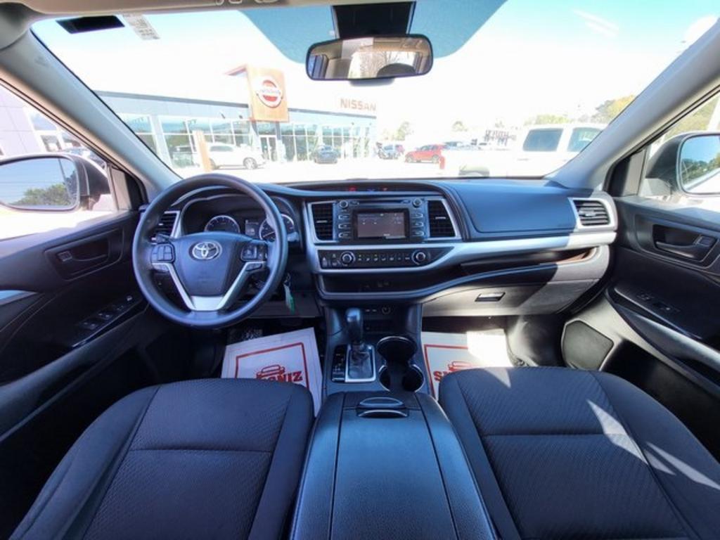 2019 Toyota Highlander - $28,000