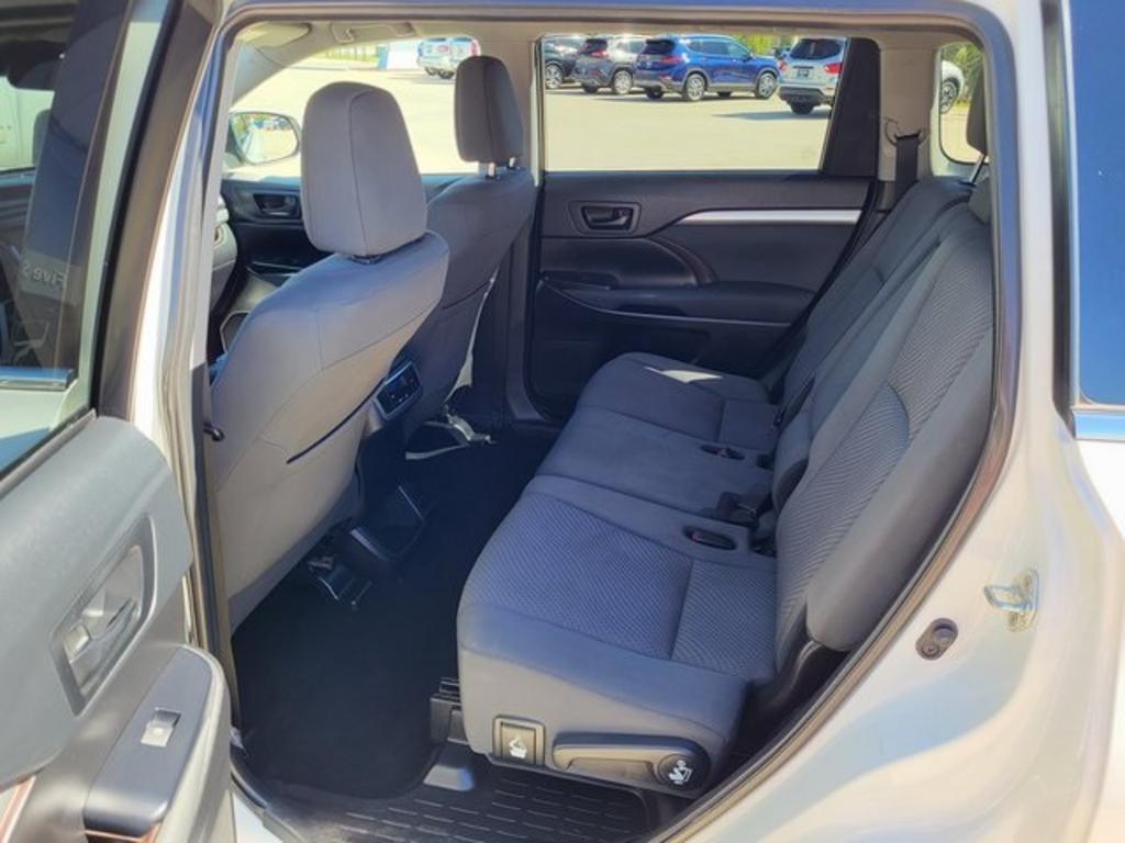 2019 Toyota Highlander - $28,000