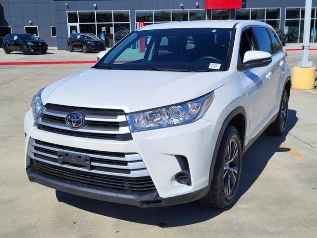 2019 Toyota Highlander - $28,000