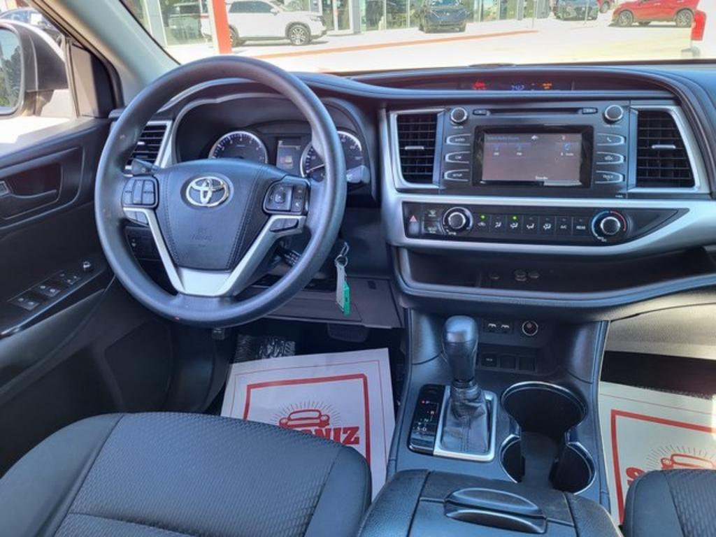 2019 Toyota Highlander - $28,000