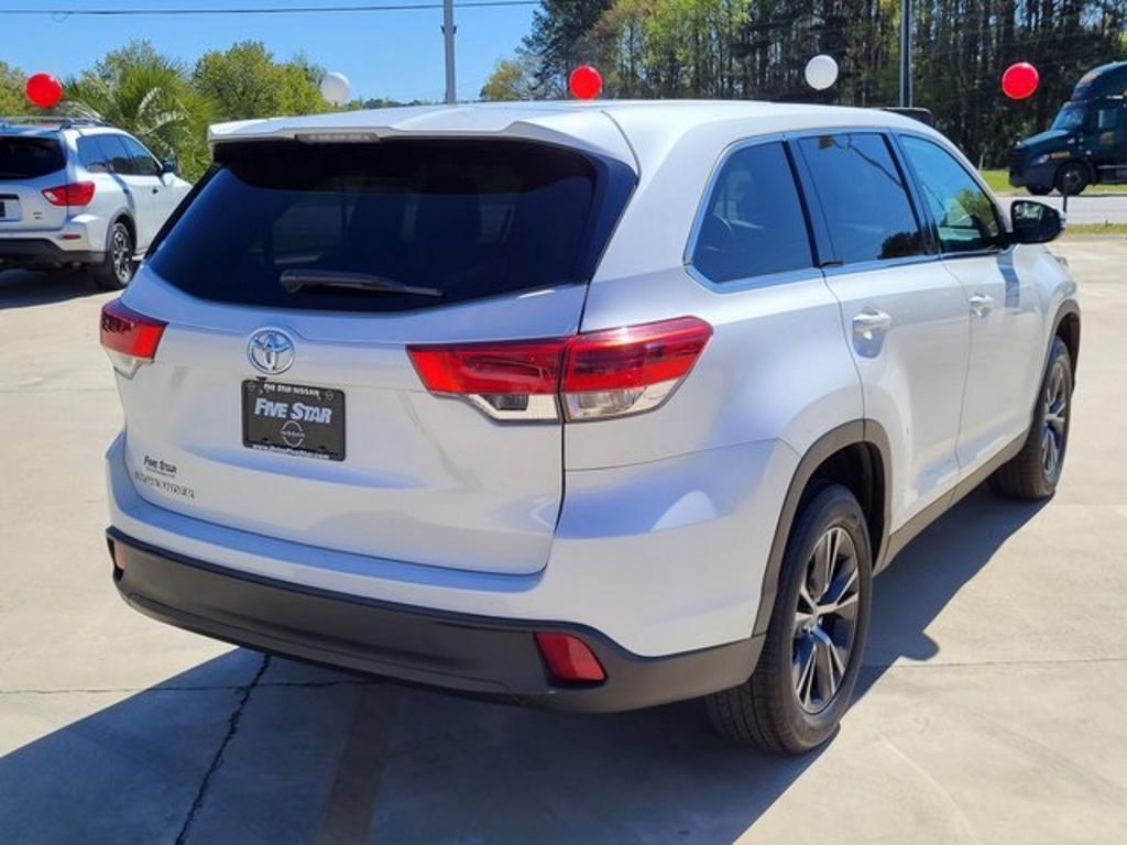 2019 Toyota Highlander - $28,000