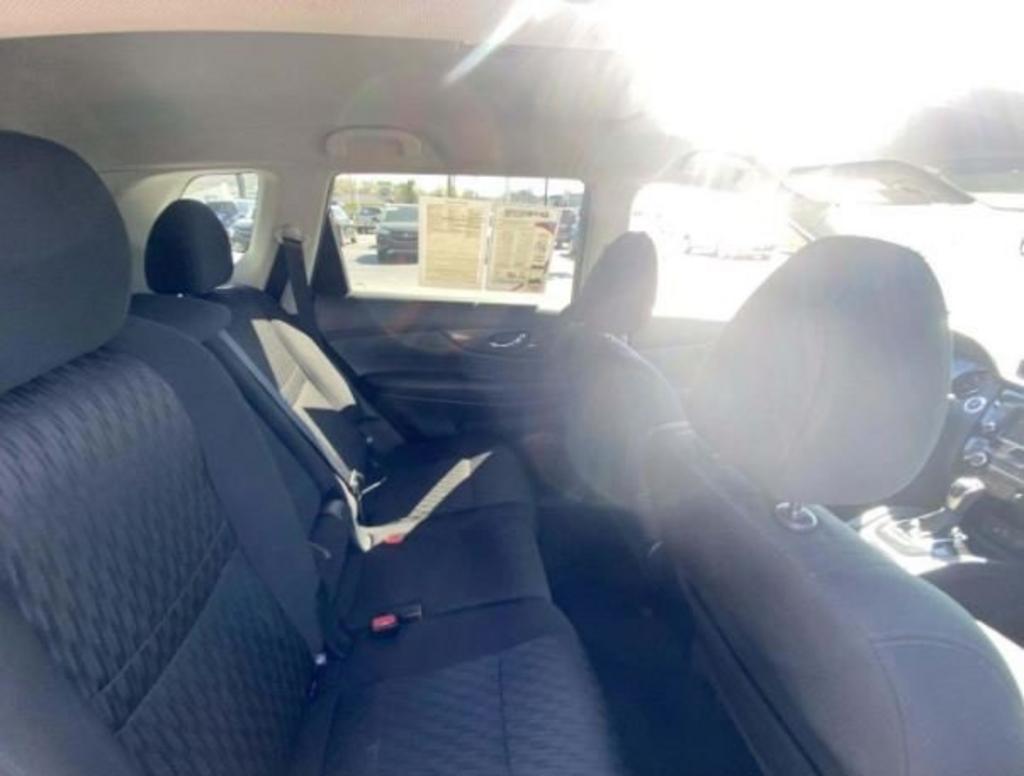 2019 Nissan Rogue - $20,500