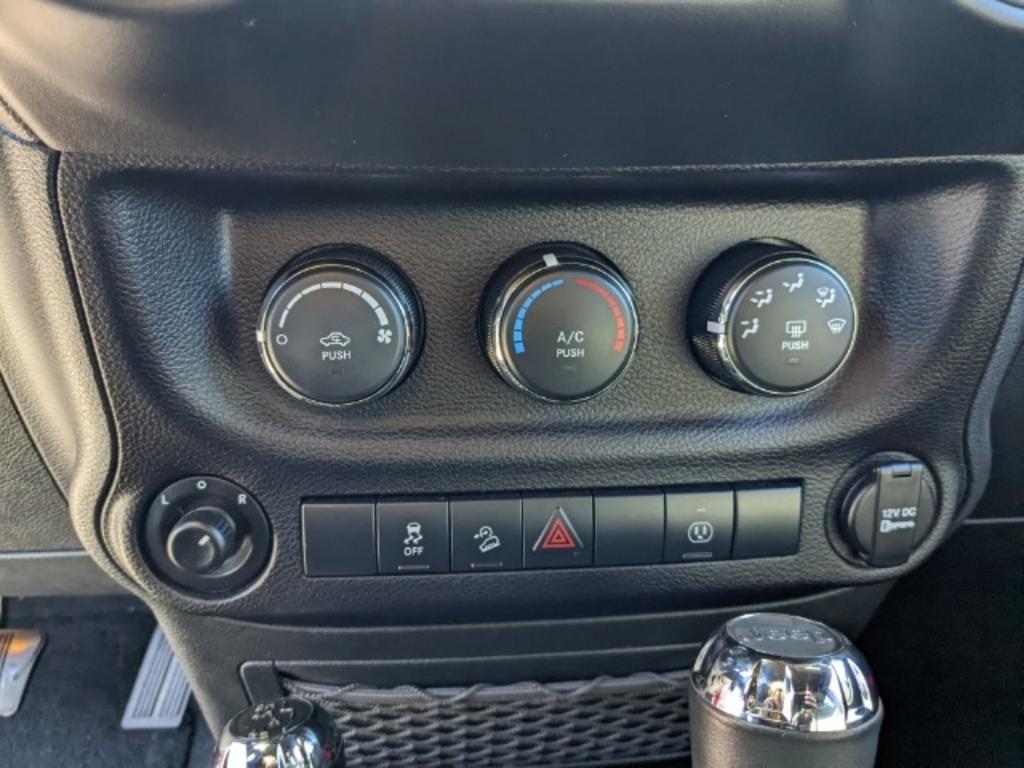 2017 Jeep Wrangler - $29,000