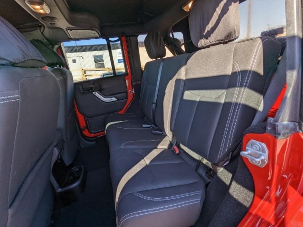 2017 Jeep Wrangler - $29,000