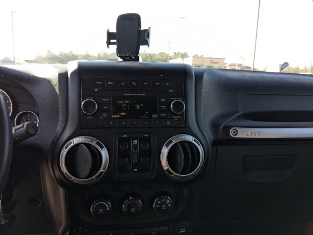 2017 Jeep Wrangler - $29,000