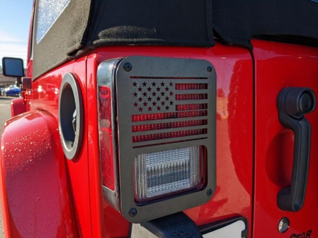2017 Jeep Wrangler - $29,000
