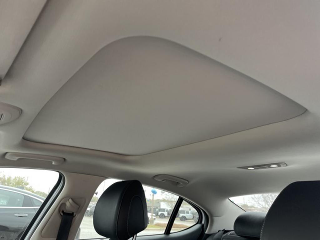 2019 Genesis G70 - $28,000