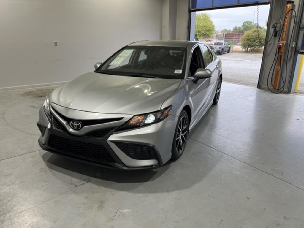 2021 Toyota Camry - $23,500