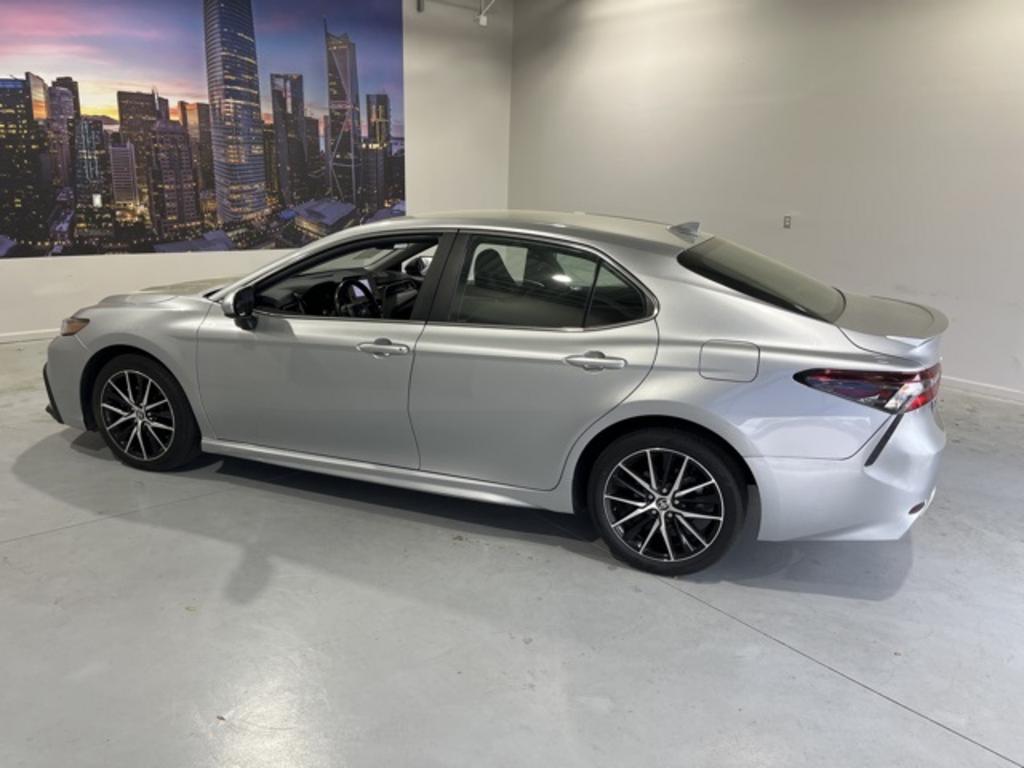 2021 Toyota Camry - $23,500