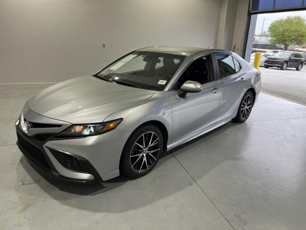 2021 Toyota Camry - $23,500