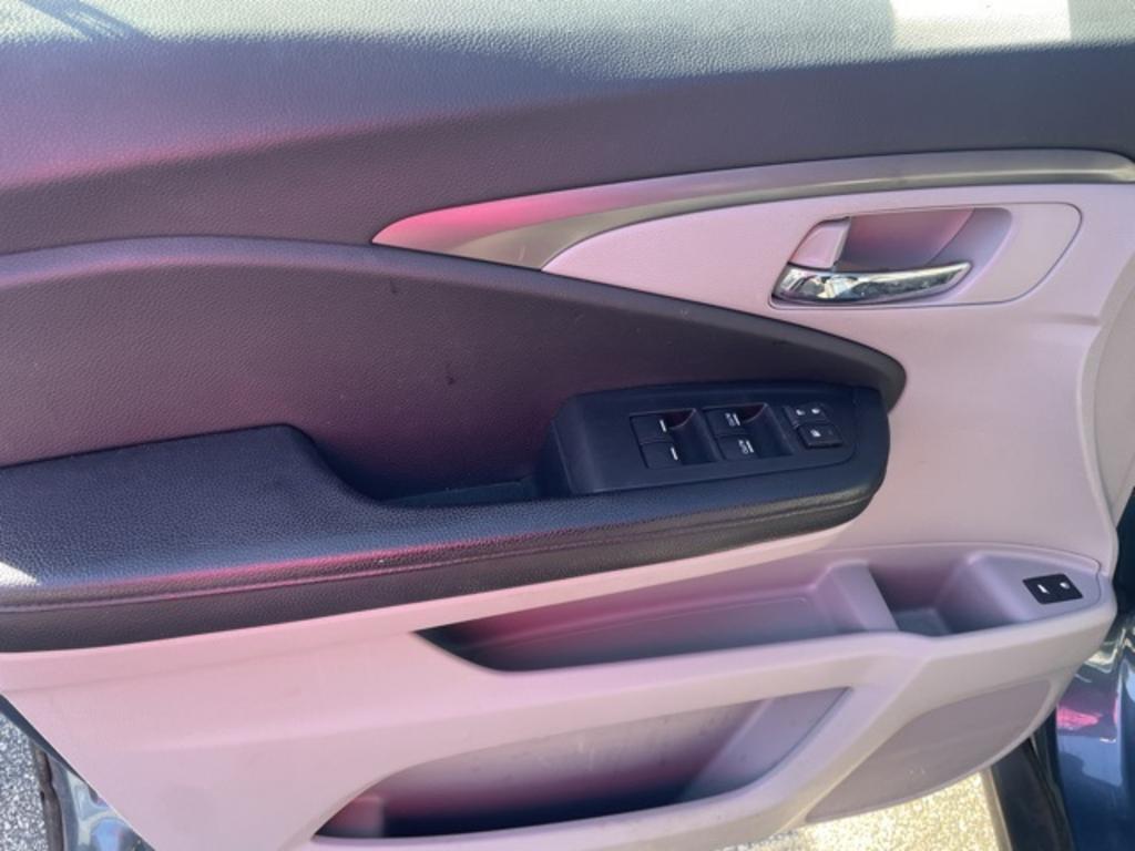 2016 Honda Pilot - $22,000
