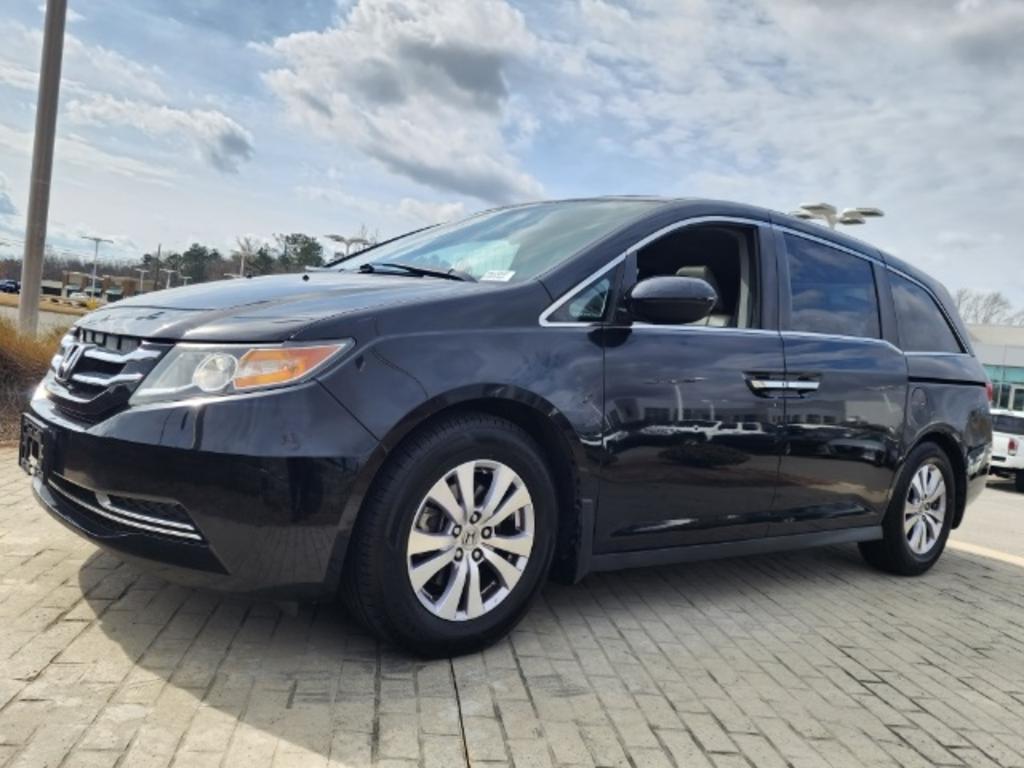 2015 Honda Odyssey - $14,000