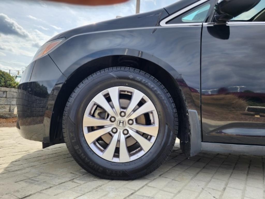 2015 Honda Odyssey - $14,000
