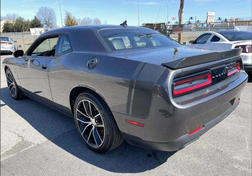2016 Dodge Challenger - $32,000