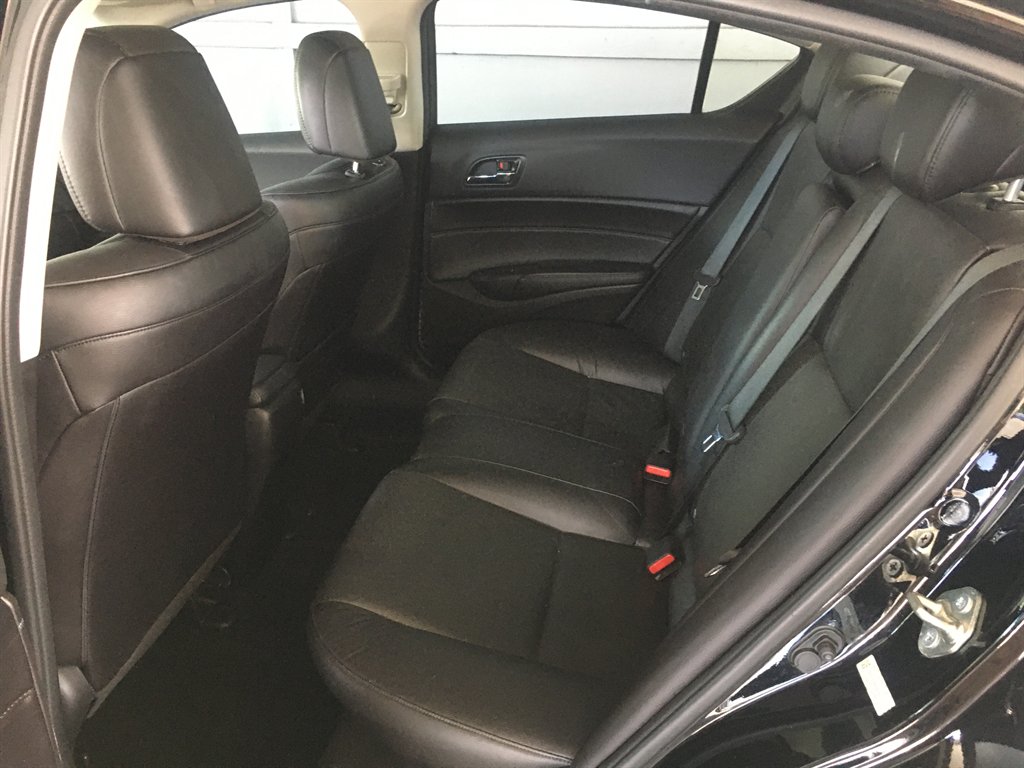 2015 Acura ILX - $11,900
