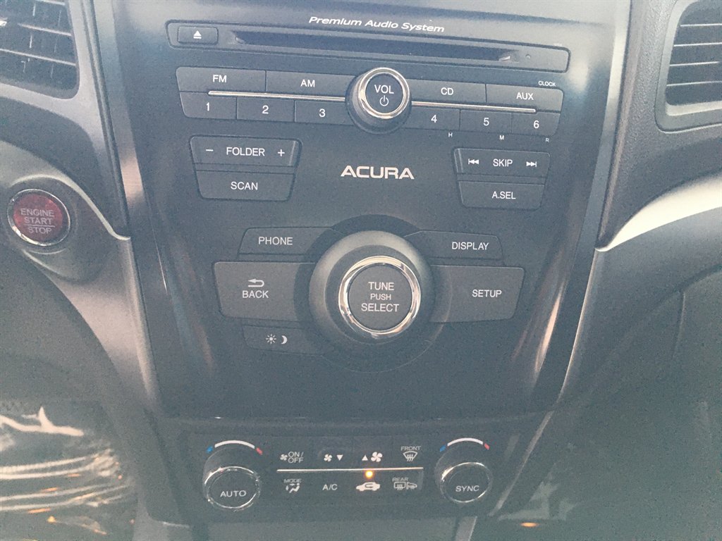 2015 Acura ILX - $11,900