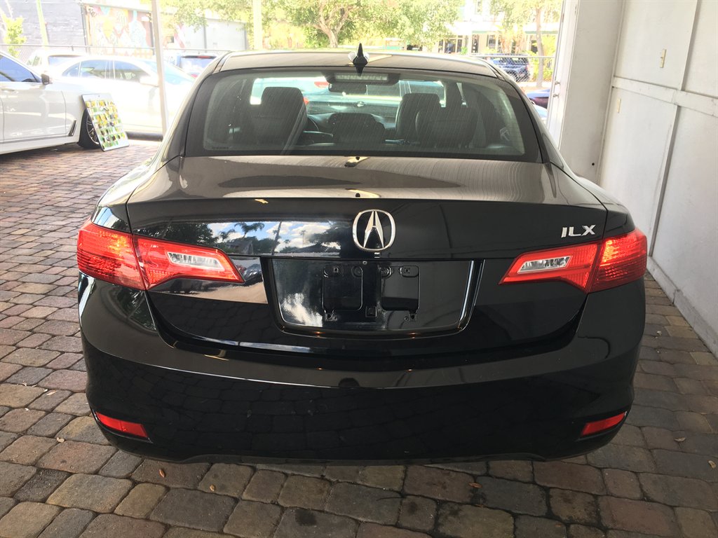 2015 Acura ILX - $11,900