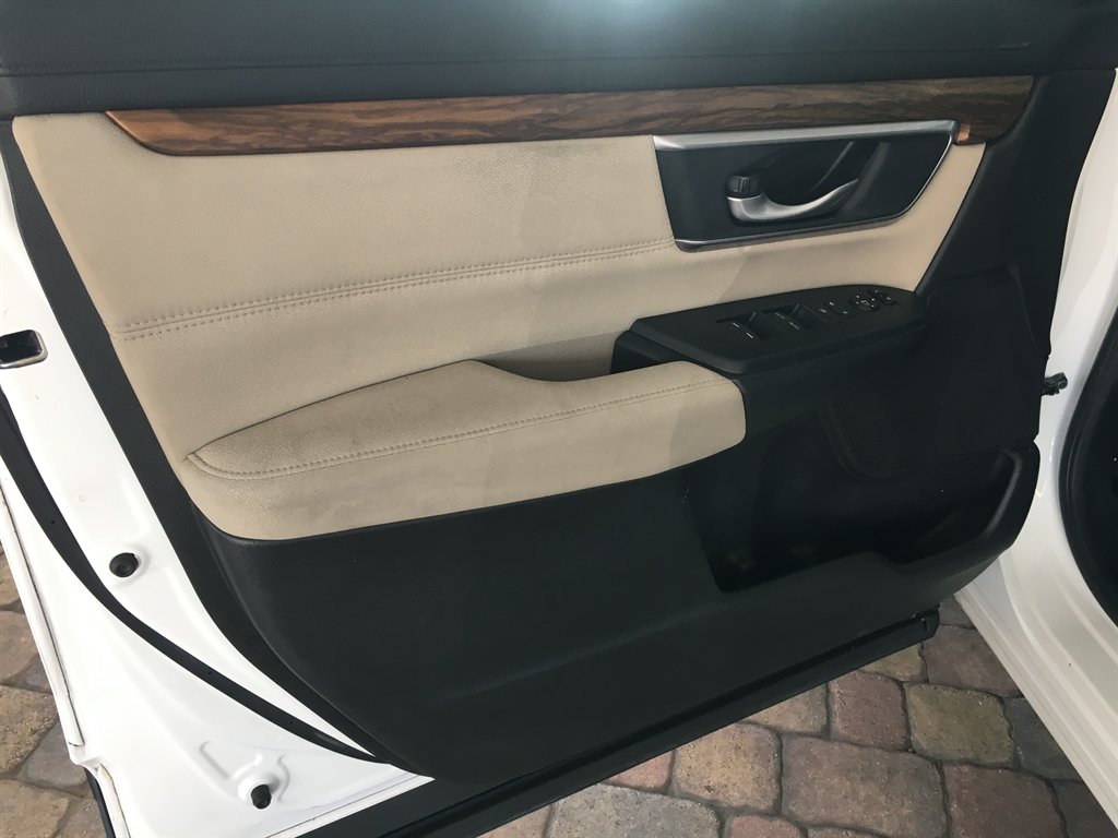 2017 Honda CR-V - $17,995