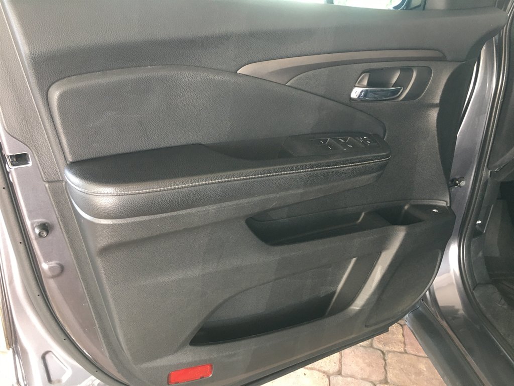2018 Honda Ridgeline - $22,995